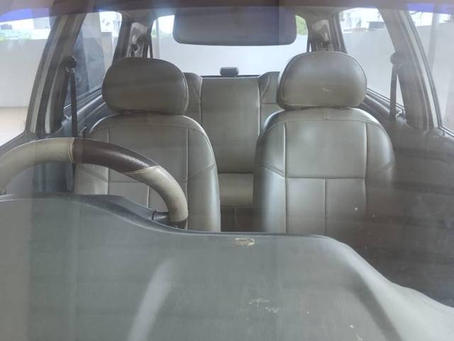 https://images10.gaadi.com/usedgaadi-sellcar/UsedCar/e5b7e3c5a/61b02c6f-b6c1-4fae-a89f-320e60653497.jpg?imwidth=6401