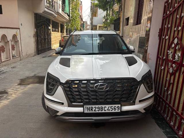 https://images10.gaadi.com/usedgaadi-sellcar/UsedCar/e5b7eafba/76acad31-b7c7-4a64-bbc3-39d913b2c96d.jpg?imwidth=6400
