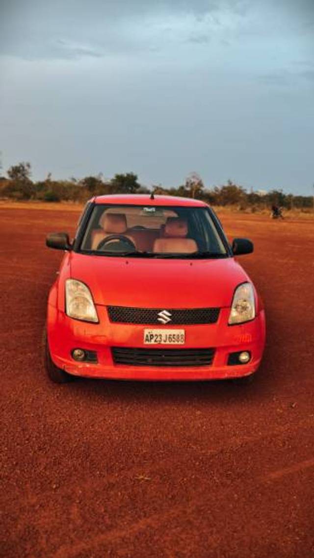 https://images10.gaadi.com/usedgaadi-sellcar/UsedCar/e5b86ff3a/708ba9f8-ec00-40b0-9a7c-dd81fa87cadd.jpg?imwidth=6400