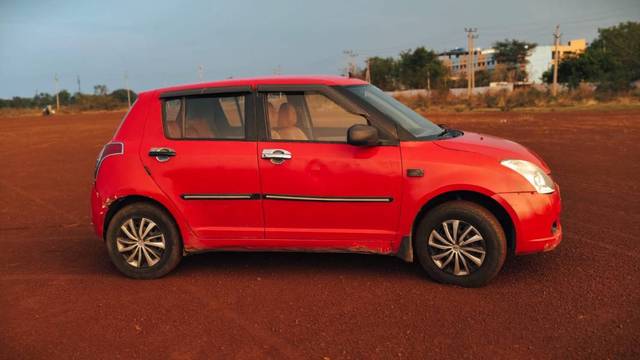 https://images10.gaadi.com/usedgaadi-sellcar/UsedCar/e5b86ff3a/ce29a131-620e-4b79-9d23-917552532ff4.jpg?imwidth=6402