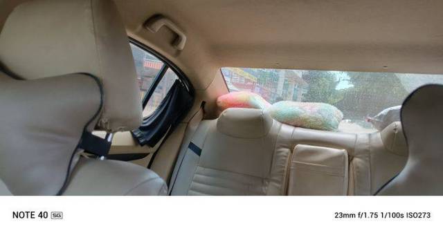 https://images10.gaadi.com/usedgaadi-sellcar/UsedCar/e5b91487a/3e0f7b39-d7d6-48d6-8612-b215bcaa1aed.jpg?imwidth=6402