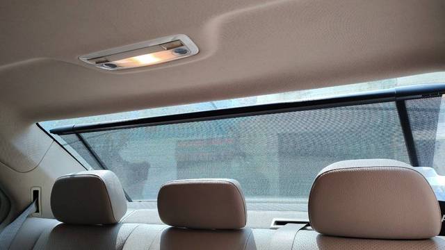 https://images10.gaadi.com/usedgaadi-sellcar/UsedCar/e5b9311ba/438a4129-d503-4d8a-b2f8-d35db59774e8.jpeg?imwidth=6402