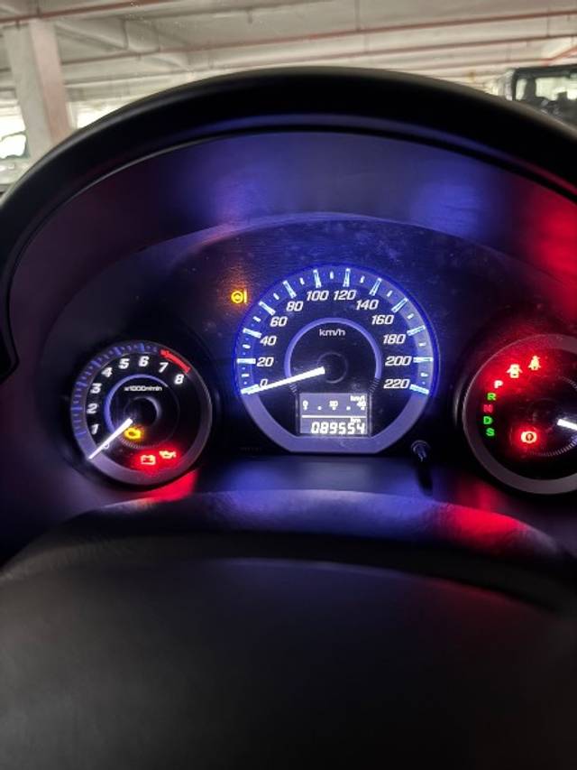 https://images10.gaadi.com/usedgaadi-sellcar/UsedCar/e5b9be1ea/89e59bd6-a7dd-4a07-b623-feaa229ca840.jpeg?imwidth=6401