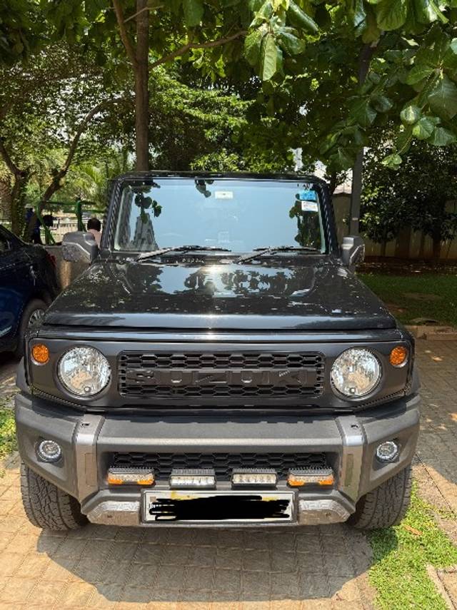 https://images10.gaadi.com/usedgaadi-sellcar/UsedCar/e5b9d51ca/e6e971bb-1716-4308-bbbc-e997e9c8bb30.jpeg?imwidth=6400