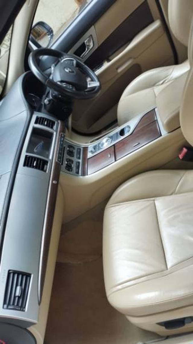 https://images10.gaadi.com/usedgaadi-sellcar/UsedCar/e5ba0bf8a/31830054-fd5e-4fbe-8f8e-9c264698d5fa.jpeg?imwidth=6401