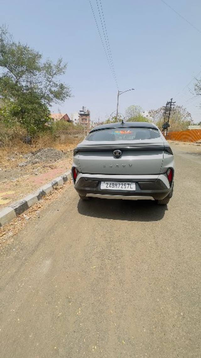 https://images10.gaadi.com/usedgaadi-sellcar/UsedCar/e5ba7519a/381b429c-a46e-4f93-86da-d5419d809f98.jpeg?imwidth=6402