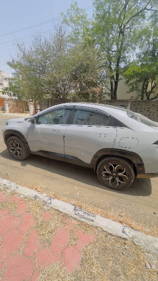 https://images10.gaadi.com/usedgaadi-sellcar/UsedCar/e5ba7519a/b6f27213-b5ad-4118-b180-6bba6d9e63fd.jpeg?imwidth=6401