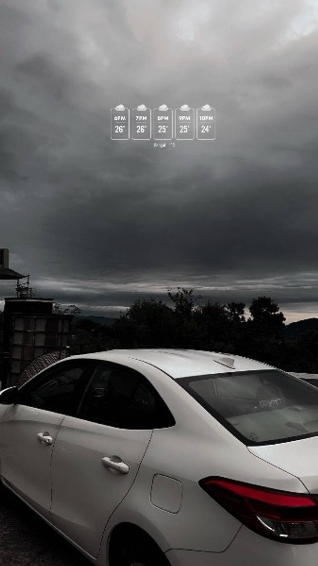 https://images10.gaadi.com/usedgaadi-sellcar/UsedCar/e5bb4e6ea/1f1c2643-2410-4d44-9968-443deedfca87.jpeg?imwidth=6401