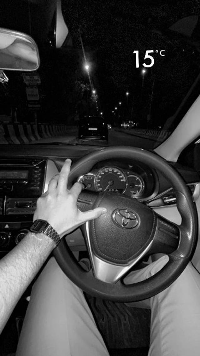 https://images10.gaadi.com/usedgaadi-sellcar/UsedCar/e5bb4e6ea/bc00ce9f-0e47-45ca-bf29-b0a08e31d9fd.jpeg?imwidth=6402