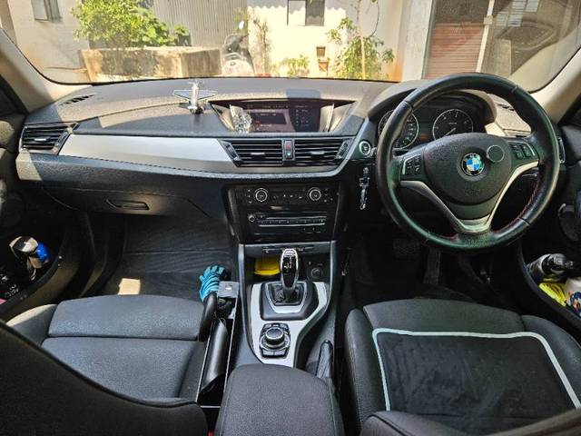 https://images10.gaadi.com/usedgaadi-sellcar/UsedCar/e5bb9cdaa/5349615e-b32d-4b96-9fe9-d2233b0e26c9.jpg?imwidth=6402