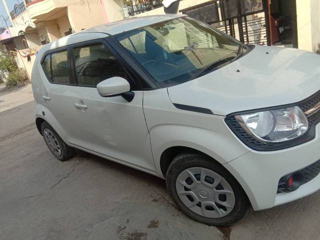 https://images10.gaadi.com/usedgaadi-sellcar/UsedCar/e5bc3d54a/b8073da3-e5b4-43b4-8b56-0b95e1aea963.jpg?imwidth=6400