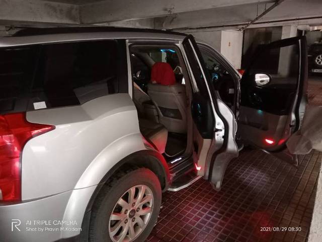 https://images10.gaadi.com/usedgaadi-sellcar/UsedCar/e5bc8adda/03e5f7ad-3fba-4dc7-942c-eecfa0c482e0.jpg?imwidth=6401