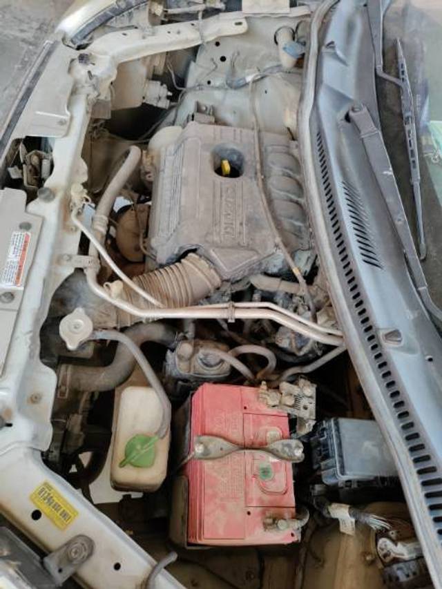 https://images10.gaadi.com/usedgaadi-sellcar/UsedCar/e5bd0710a/5c97b59f-96dc-464b-a68c-2b831995f4ad.jpg?imwidth=6402