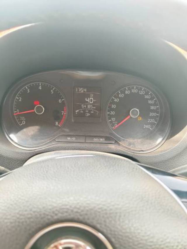 https://images10.gaadi.com/usedgaadi-sellcar/UsedCar/e5bd6dd1a/3ea92016-5fbf-41c5-87db-64bf9f6216b1.jpg?imwidth=6400