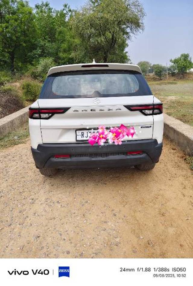 https://images10.gaadi.com/usedgaadi-sellcar/UsedCar/e5be2007a/356aa21d-d4ca-4075-822c-b8518f66285d.jpg?imwidth=6402