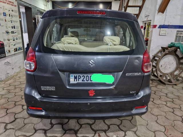 https://images10.gaadi.com/usedgaadi-sellcar/UsedCar/e5be22bda/a095cf9f-cecf-41ff-b7fe-9aec24390806.jpg?imwidth=6402