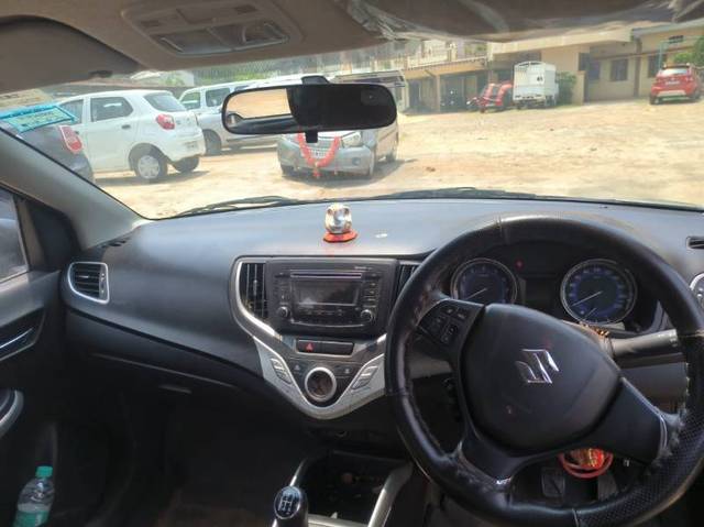https://images10.gaadi.com/usedgaadi-sellcar/UsedCar/e5be22eaa/da768d0f-7e64-43b1-a511-9d2650380d18.jpg?imwidth=6401