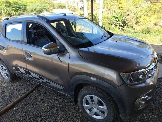 https://images10.gaadi.com/usedgaadi-sellcar/UsedCar/e5be3f54a/5d0290f2-b57a-4a23-b39a-4b889cbfa80c.jpg?imwidth=6400