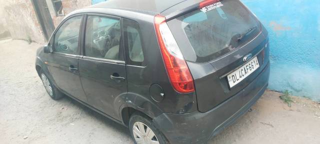 https://images10.gaadi.com/usedgaadi-sellcar/UsedCar/e5beaec3a/a3f1e69a-724f-421a-a3e9-234d9f4d3897.jpg?imwidth=6402
