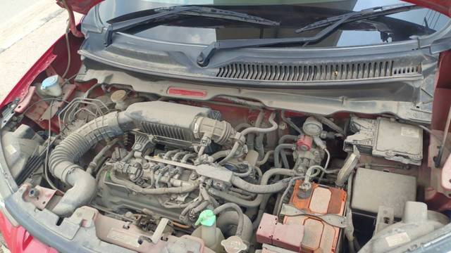https://images10.gaadi.com/usedgaadi-sellcar/UsedCar/e5bede67a/886c9c82-e6a8-4b89-8f8d-0ef06c46055c.jpg?imwidth=6402