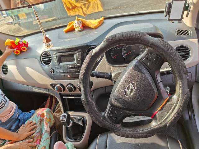 https://images10.gaadi.com/usedgaadi-sellcar/UsedCar/e5bf084ea/75789fb2-8af9-4364-b1ae-5e6c79d90458.jpg?imwidth=6401