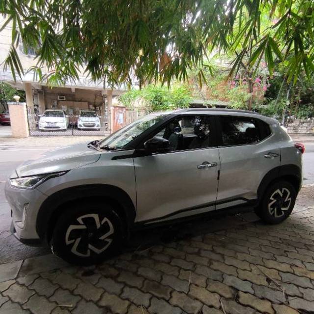 https://images10.gaadi.com/usedgaadi-sellcar/UsedCar/e5bf1817a/1ad782fa-5c5b-479f-904e-f43f146a01a1.jpg?imwidth=6400