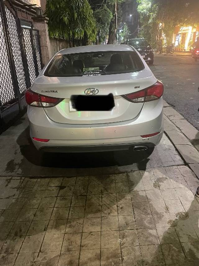 https://images10.gaadi.com/usedgaadi-sellcar/UsedCar/e5bf2370a/9f4fd136-6352-4453-a12b-e8a2eef05728.jpeg?imwidth=6401