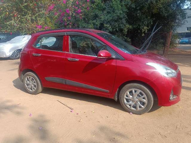 https://images10.gaadi.com/usedgaadi-sellcar/UsedCar/e5bf844ba/030ac495-ddd6-4f47-bbb7-470498a0f58c.jpg?imwidth=6401