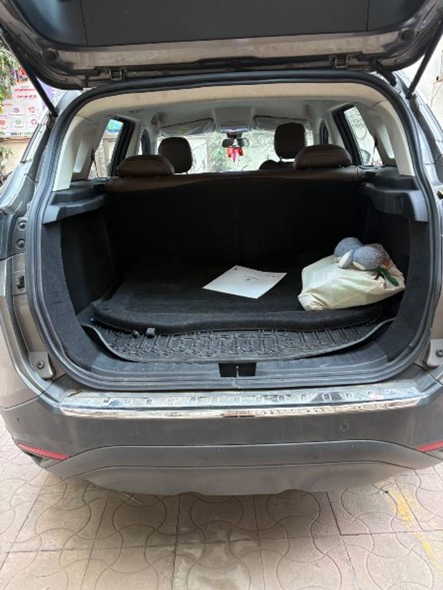 https://images10.gaadi.com/usedgaadi-sellcar/UsedCar/e5bf9adca/98d372a5-33b2-401a-87c6-99906a5b71b0.jpeg?imwidth=6402