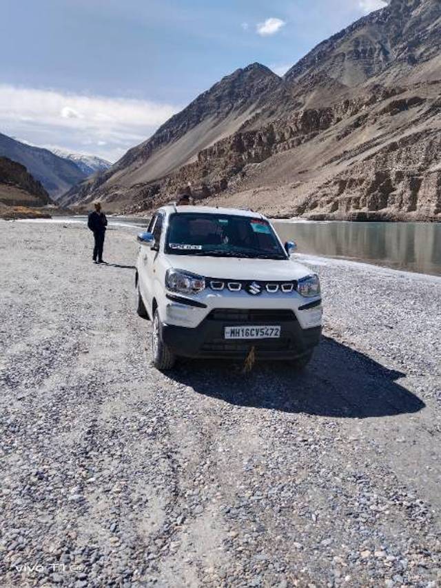 https://images10.gaadi.com/usedgaadi-sellcar/UsedCar/e5bfa2e9a/59b1ee07-0aa9-44fb-ac4b-8d6df70d8ac4.jpg?imwidth=6400