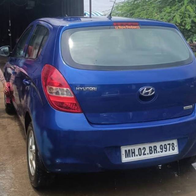 https://images10.gaadi.com/usedgaadi-sellcar/UsedCar/e5bfbe61a/7ef2e8ef-ef3b-40b5-a971-e022cc521529.jpg?imwidth=6401