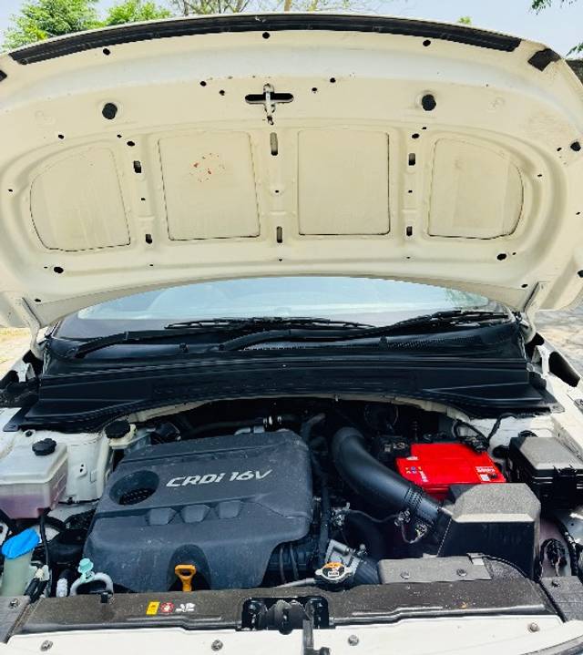 https://images10.gaadi.com/usedgaadi-sellcar/UsedCar/e5bfd51ea/a5babc67-613c-4148-9391-e890af9923b3.jpeg?imwidth=6401