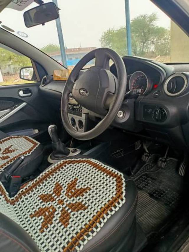 https://images10.gaadi.com/usedgaadi-sellcar/UsedCar/e5c018ada/3a00c38e-efcd-4b70-8052-980185432a06.jpg?imwidth=6402