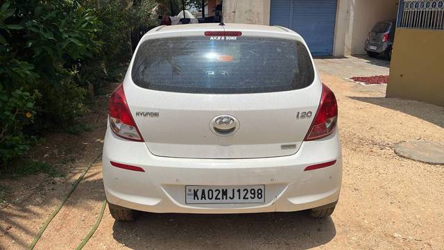 https://images10.gaadi.com/usedgaadi-sellcar/UsedCar/e5c080ffa/a097b071-6af6-4417-8f8b-f1c758f56d34.jpg?imwidth=6401
