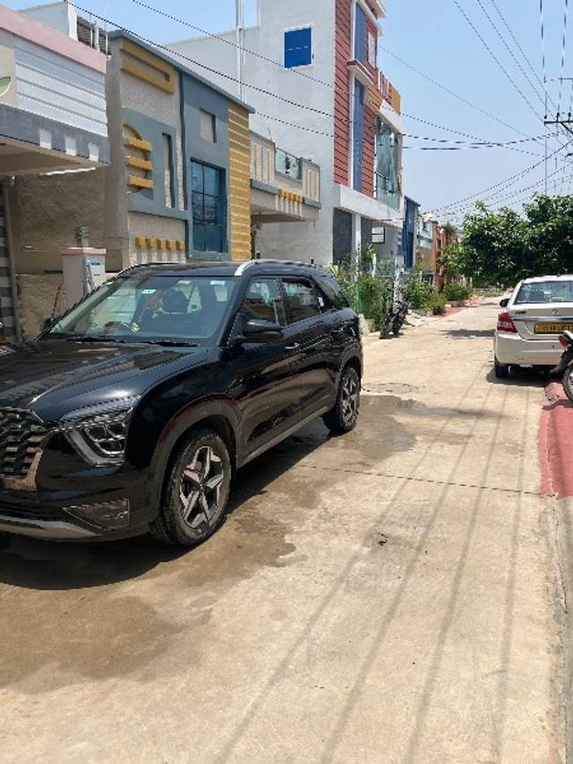 https://images10.gaadi.com/usedgaadi-sellcar/UsedCar/e5c0d0ffa/8cdb9e77-b720-46f2-bb78-4b81c45c7924.jpeg?imwidth=6400