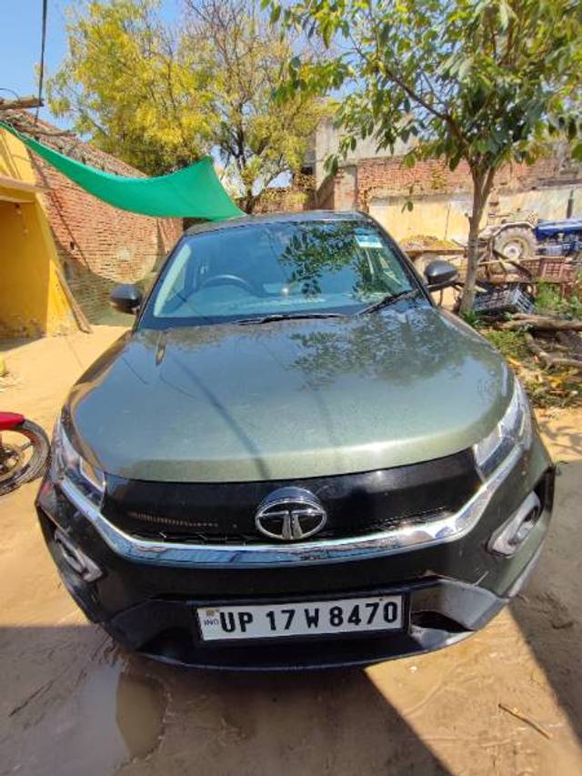 https://images10.gaadi.com/usedgaadi-sellcar/UsedCar/e5c0d3aaa/b1a7ceb4-2264-4a8f-9a86-6fc261548024.jpg?imwidth=6400