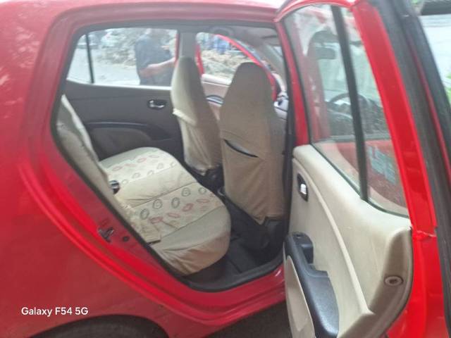 https://images10.gaadi.com/usedgaadi-sellcar/UsedCar/e5c0f34aa/08481ae6-6298-4980-a17b-8a42dae4f358.jpg?imwidth=6401