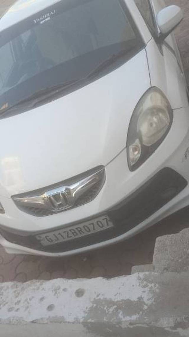 https://images10.gaadi.com/usedgaadi-sellcar/UsedCar/e5c10317a/a4b94602-c121-4e24-91fa-8cf7eae96966.jpeg?imwidth=6402
