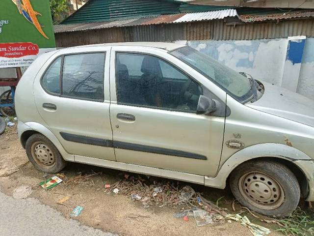 https://images10.gaadi.com/usedgaadi-sellcar/UsedCar/e5c1143ba/635702a4-44e6-4b0a-9bf3-f671cb9af192.jpg?imwidth=6402