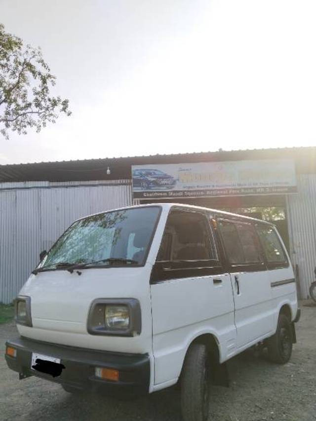 https://images10.gaadi.com/usedgaadi-sellcar/UsedCar/e5c1845ca/2b7fe657-9392-412a-8d0a-0e6fcf1ce7cf.jpg?imwidth=6401