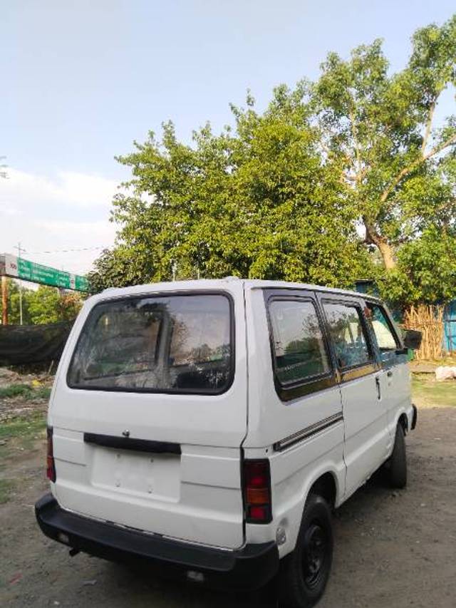 https://images10.gaadi.com/usedgaadi-sellcar/UsedCar/e5c1845ca/b7aee4eb-7f57-42ba-9265-04f6951cf0a7.jpg?imwidth=6402