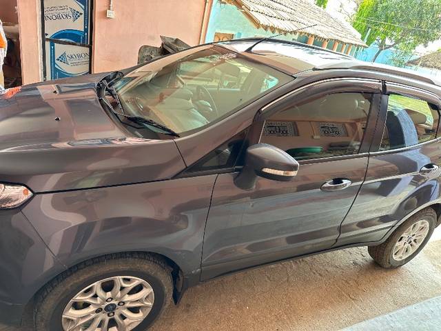 https://images10.gaadi.com/usedgaadi-sellcar/UsedCar/e5c1a1d3a/fec0e5af-148d-4ed4-9fa4-40e634aa5f5f.jpeg?imwidth=6402