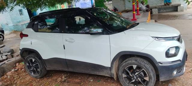 https://images10.gaadi.com/usedgaadi-sellcar/UsedCar/e5c1c6ffa/dbd13db5-6adf-4c4a-9627-1480fdab08f5.jpg?imwidth=6401