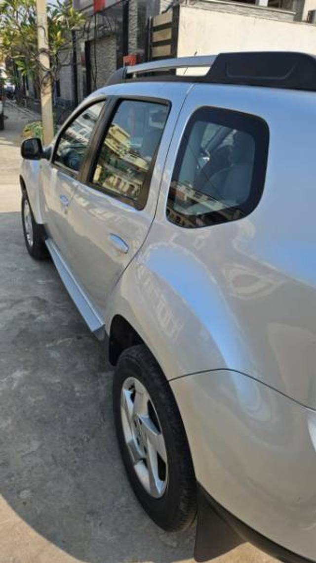 https://images10.gaadi.com/usedgaadi-sellcar/UsedCar/e5c274fba/63c696df-e54d-4646-9207-3e3747da8ca5.jpeg?imwidth=6402