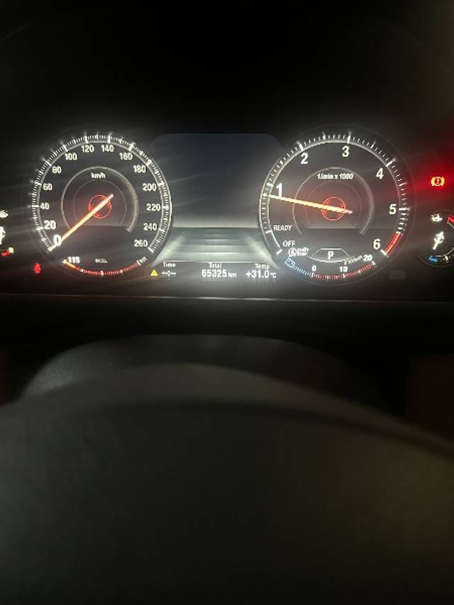 https://images10.gaadi.com/usedgaadi-sellcar/UsedCar/e5c294c9a/974fbc2b-739d-450e-8b4c-feb80eecad5c.jpeg?imwidth=6402