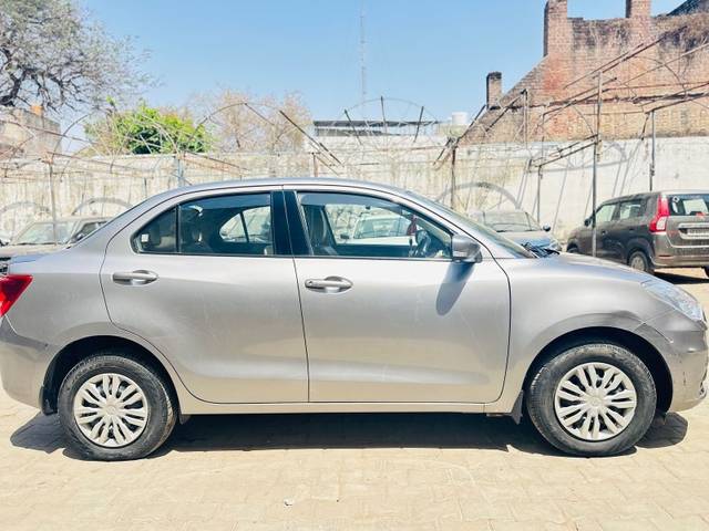 https://images10.gaadi.com/usedgaadi-sellcar/UsedCar/e5c324fca/4dff72ef-4291-4412-b278-16256090a2b3.jpeg?imwidth=6400