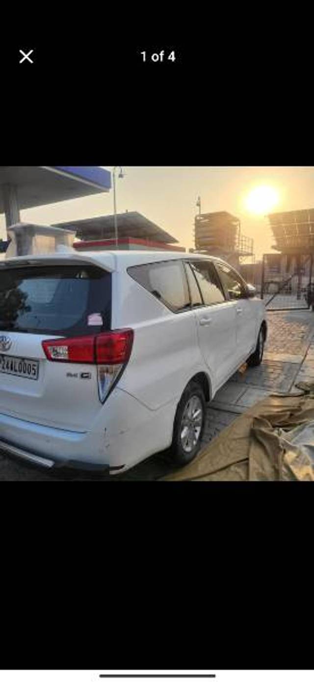 https://images10.gaadi.com/usedgaadi-sellcar/UsedCar/e5c35d20a/02b16e81-1cdc-4ba9-8675-73311e779132.jpg?imwidth=6401