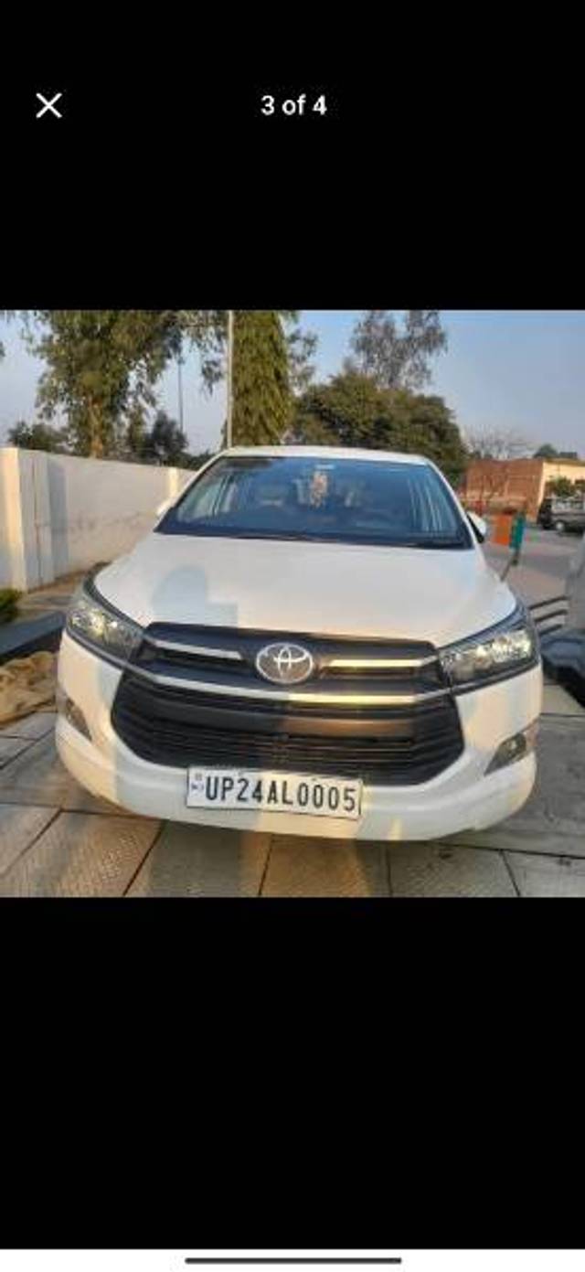 https://images10.gaadi.com/usedgaadi-sellcar/UsedCar/e5c35d20a/f42b02fc-519a-4dc7-9360-fde566de11ae.jpg?imwidth=6400
