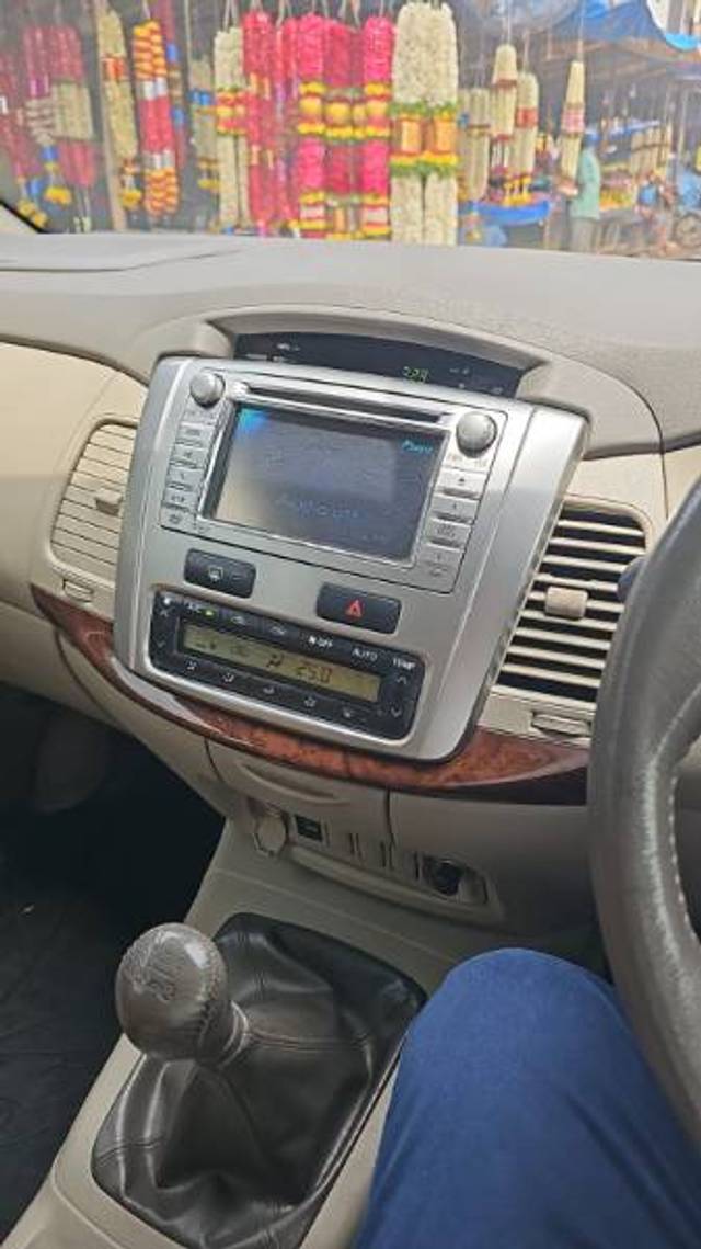 https://images10.gaadi.com/usedgaadi-sellcar/UsedCar/e5c36410a/53778230-1166-4a4e-89de-413096361fc0.jpg?imwidth=6401