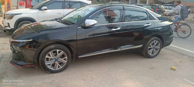 https://images10.gaadi.com/usedgaadi-sellcar/UsedCar/e5c37806a/bf7a4fe4-a569-4d48-ab7b-212076f50086.jpg?imwidth=6401